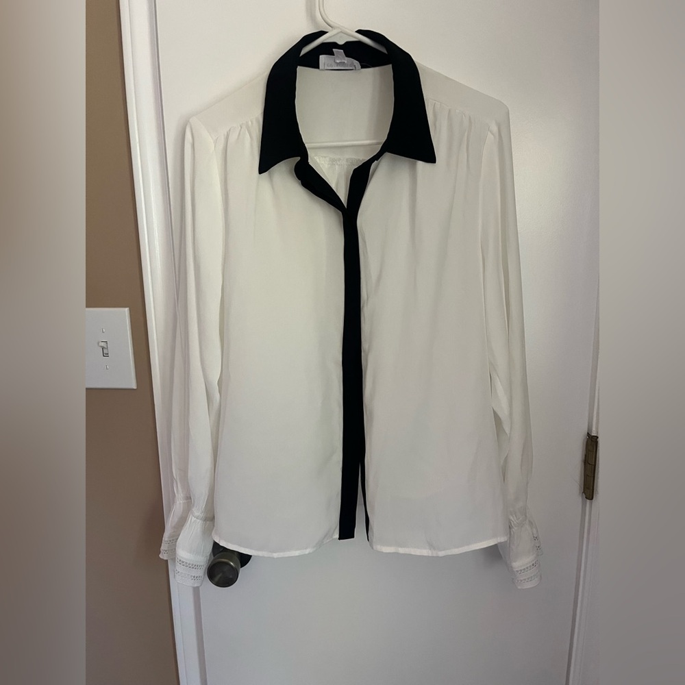 Eesome off white blouse with Black Accents-